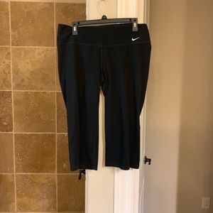 Nike Dry Fit Wide Leg Crops
